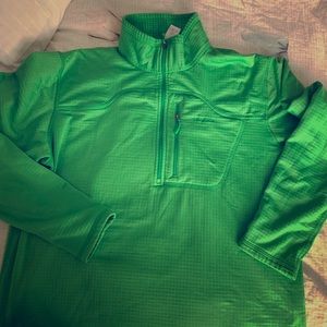 Almost new Patagonia Men’s Large 1/4 Zip Hoodie.